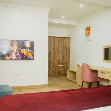 Quest Boutique Hotel Gwarinpa エクステリア 写真