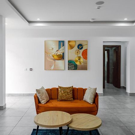 Quest Boutique Hotel Gwarinpa エクステリア 写真