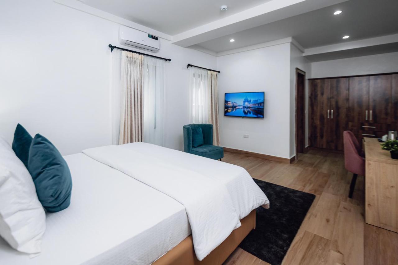 Quest Boutique Hotel Gwarinpa エクステリア 写真