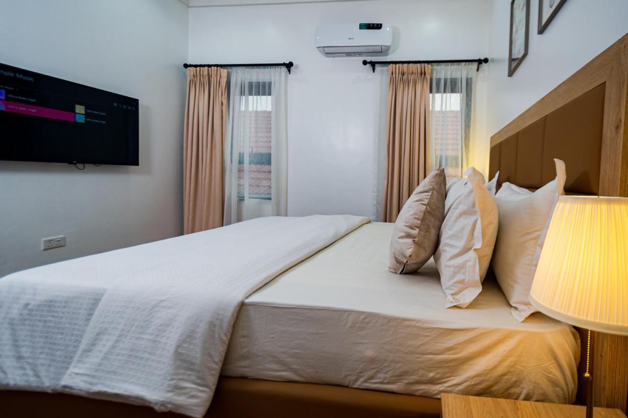 Quest Boutique Hotel Gwarinpa エクステリア 写真