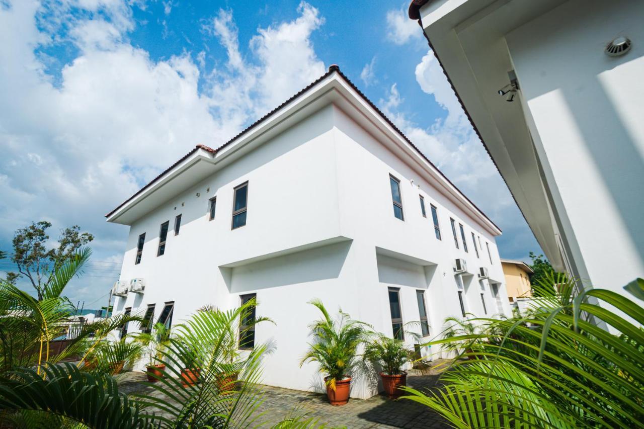 Quest Boutique Hotel Gwarinpa エクステリア 写真