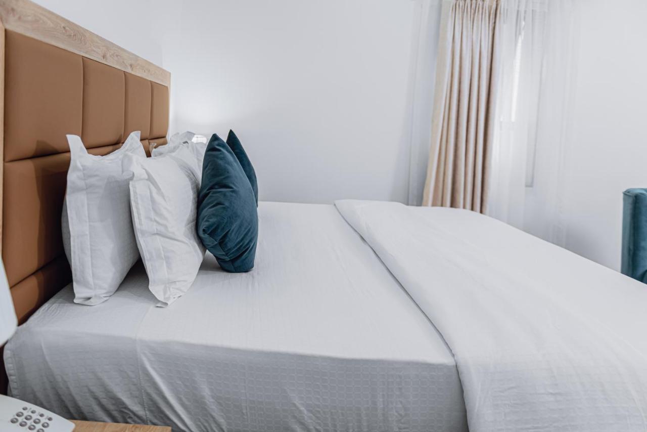 Quest Boutique Hotel Gwarinpa エクステリア 写真
