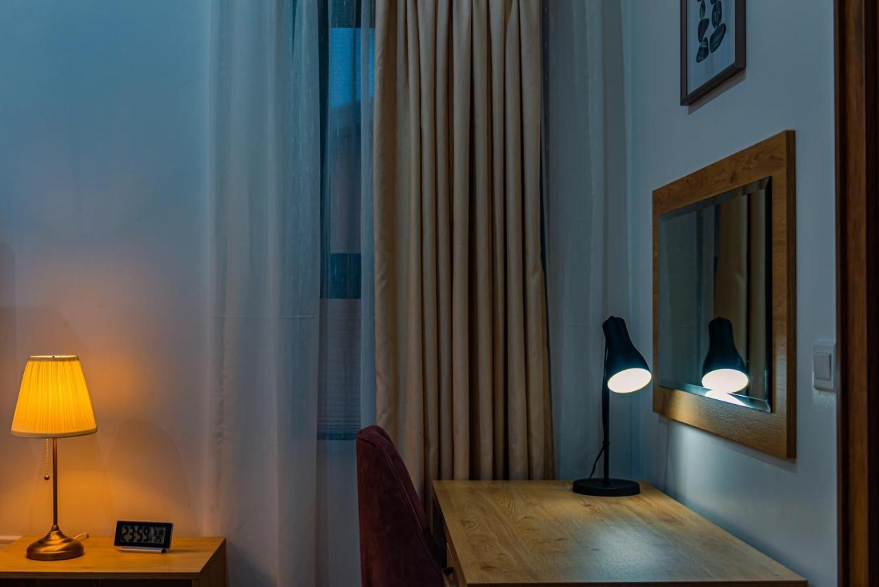 Quest Boutique Hotel Gwarinpa エクステリア 写真