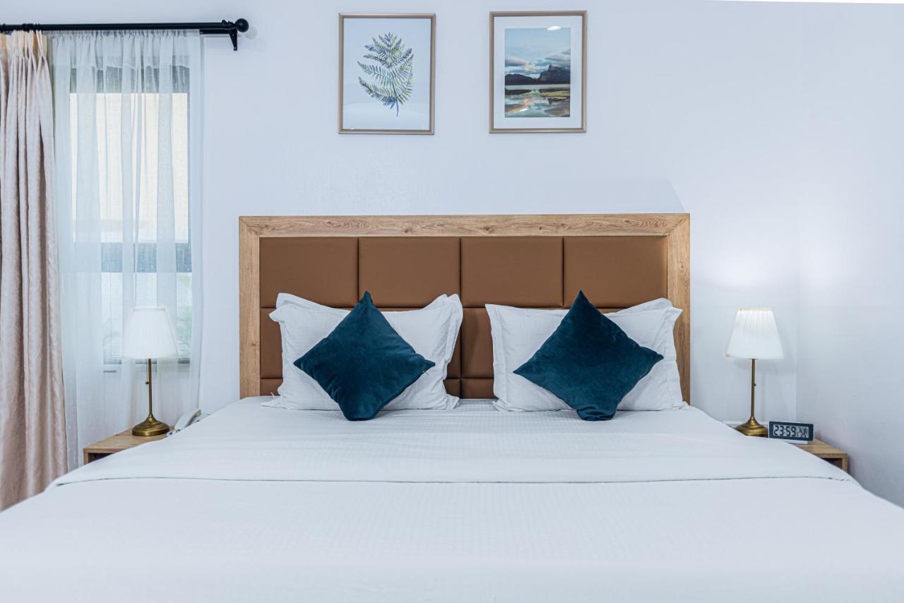 Quest Boutique Hotel Gwarinpa エクステリア 写真